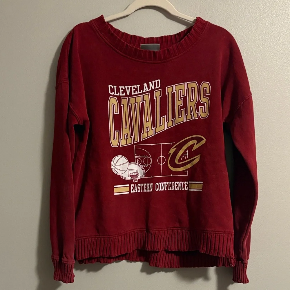 NBA Cleveland Caveliers Burgundy Crewneck Sweatshirt